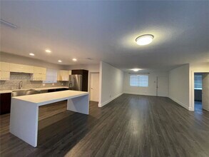 4021 Red Rd in Miami, FL - Building Photo - Building Photo