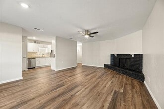 5209 Strickland Ave in The Colony, TX - Building Photo - Building Photo