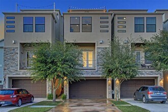 1945 W 15th St in Houston, TX - Building Photo - Building Photo