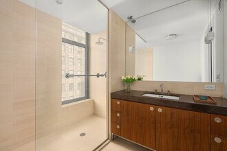 57 Reade St in New York, NY - Building Photo - Building Photo