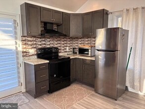 215 Bryn Mawr Ave in Newtown Square, PA - Building Photo - Building Photo