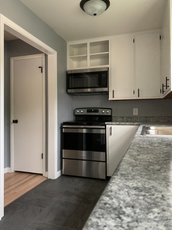 6020 Birch St in Omaha, NE - Foto de edificio - Building Photo