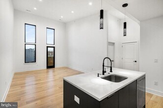1328 S 9th St in Philadelphia, PA - Building Photo - Building Photo