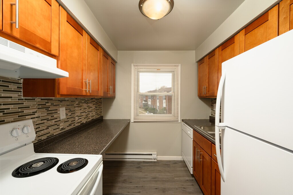 Bucks Meadow Apartments in Bensalem, PA