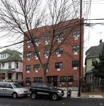2536-2538 Grand Ave in Bronx, NY - Foto de edificio - Building Photo