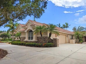 7460 Paurotis Ct in Sarasota, FL - Building Photo - Building Photo