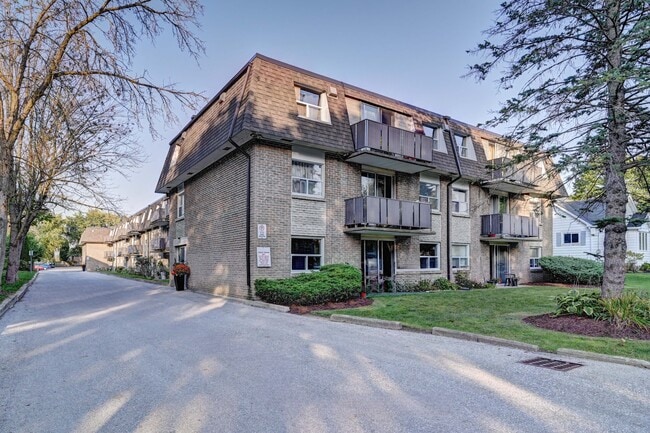 Egremont Street Apartments - Skyline Living