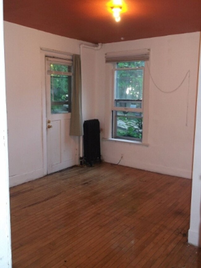 736 E Johnson St in Madison, WI - Building Photo - Building Photo