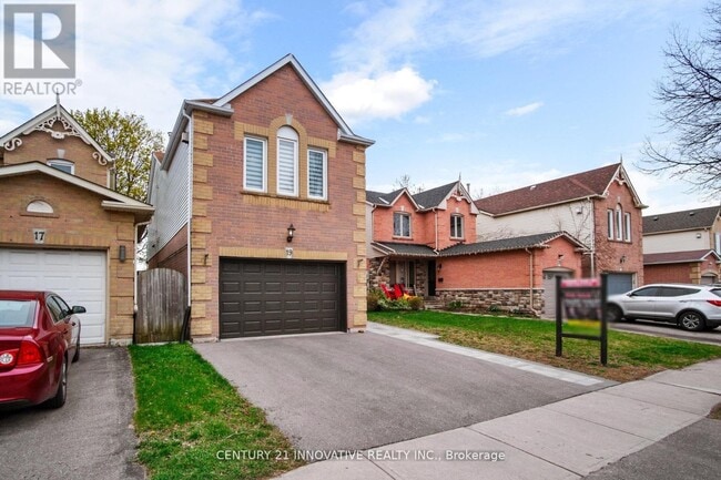 19 Yorkville Dr in Courtice, ON - Building Photo - Building Photo