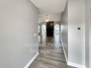 104 Coxton Mill Ct in Greenville, SC - Foto de edificio - Building Photo