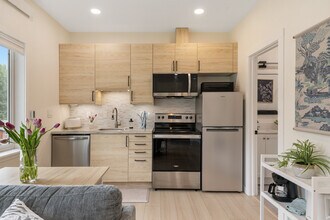 1119 Slim Williams Way in Juneau, AK - Building Photo - Building Photo