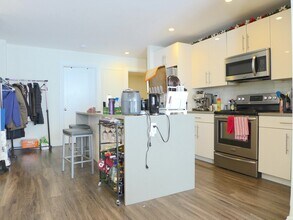 22 Saint Cyprians Pl in Boston, MA - Building Photo - Building Photo