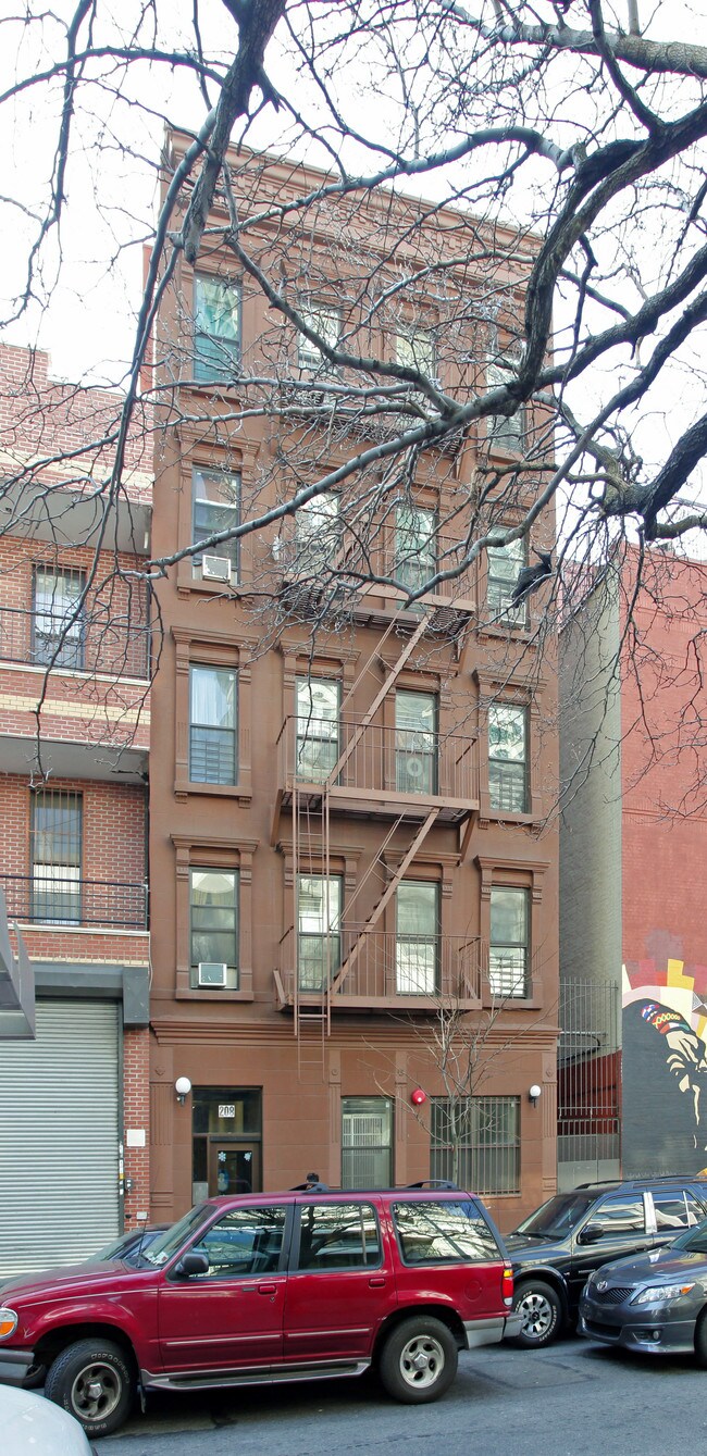 Fort Washington Cluster in New York, NY - Building Photo - Building Photo