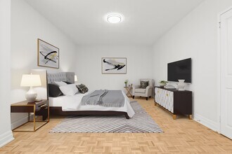 1137 Royal York Rd in Toronto, ON - Building Photo - Building Photo