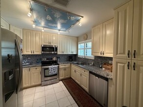 919 Sunridge Dr in Sarasota, FL - Building Photo - Building Photo