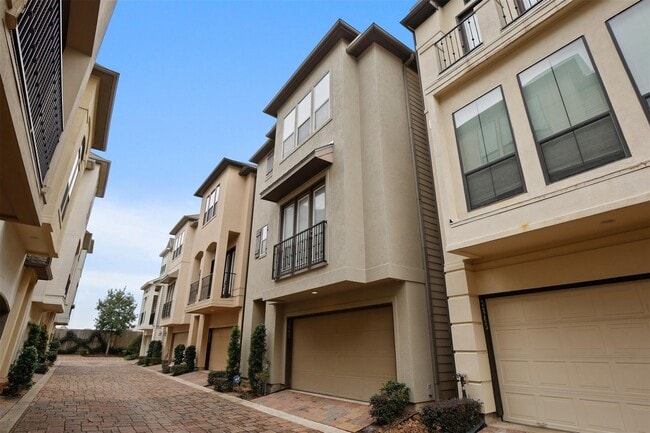 property at 2841 Sherwin St