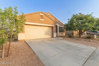 23759 W Magnolia Dr in Buckeye, AZ - Building Photo - Building Photo