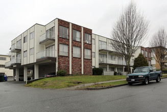 8655 Selkirk St in Vancouver, BC - Building Photo - Primary Photo