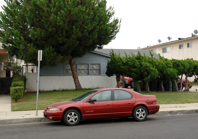 12312 Manor Dr in Hawthorne, CA - Building Photo - Building Photo