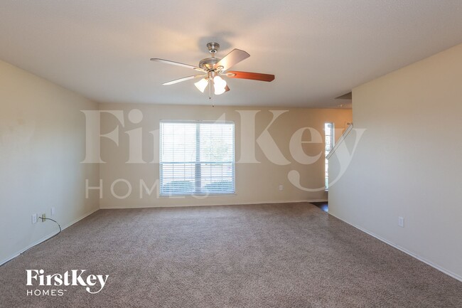 2900 Ocean Dr in Lancaster, TX - Building Photo - Building Photo