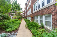 Birchwood Manor Apartments in Chicago, IL - Foto de edificio - Building Photo