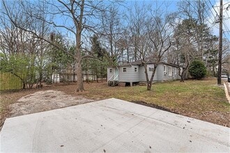 3110 Rockbridge Rd in Avondale Estates, GA - Building Photo - Building Photo