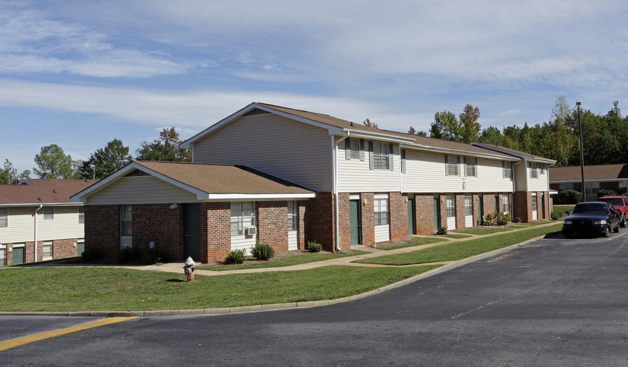 Fairview Gardens Apartments in Anderson, SC - Building Photo