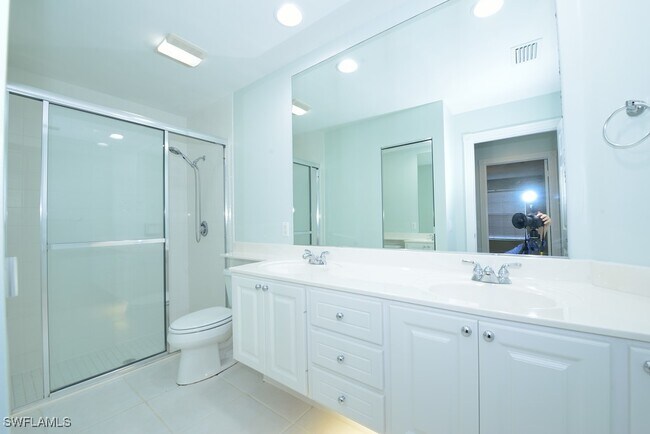 29023 Alessandria Cir in Bonita Springs, FL - Building Photo - Building Photo