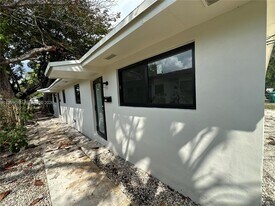 3689 William Ave in Miami, FL - Building Photo
