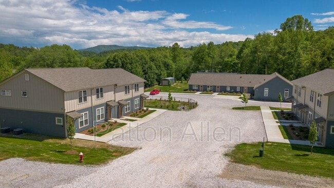 property at 21 Catawba Valley Ct
