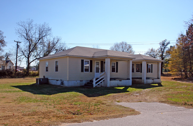 104-106 Blake Dairy Rd in Belton, SC - Building Photo - Building Photo