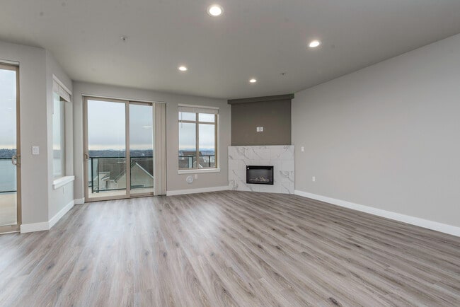 One Saint Helens Apartments in Tacoma, WA - Foto de edificio - Building Photo