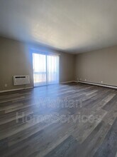 219 Charleston Blvd in Macomb, IL - Foto de edificio - Building Photo