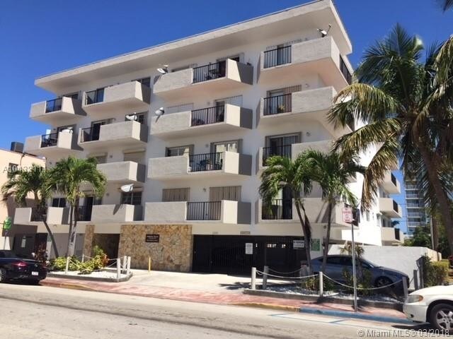 6965 Harding Ave-Unit -406 in Miami Beach, FL - Building Photo - Building Photo