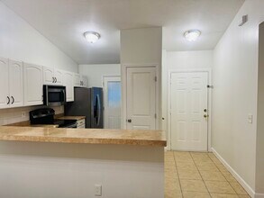 38 Silver Oak Cir, Unit 38 in Kissimmee, FL - Building Photo - Building Photo