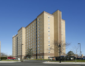 Phillips Seaview Tower in Asbury Park, NJ - Building Photo - Building Photo