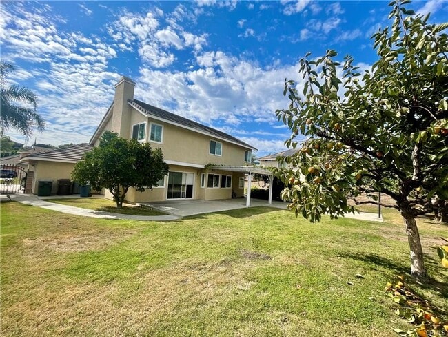 property at 20111 E Roundtree Ct