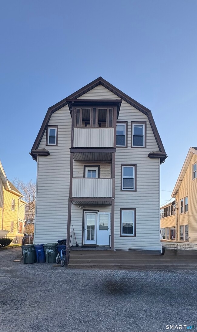 164 French St in Bridgeport, CT - Building Photo - Building Photo