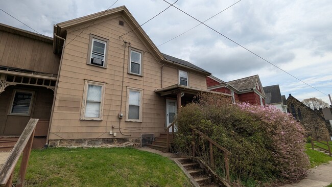 property at 393 Spicer Street