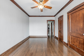 3011 W 53rd St in Chicago, IL - Foto de edificio - Building Photo
