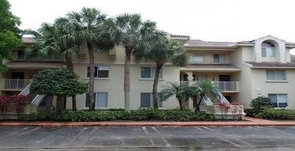 18104 Glenmoor Dr in West Palm Beach, FL - Building Photo - Building Photo