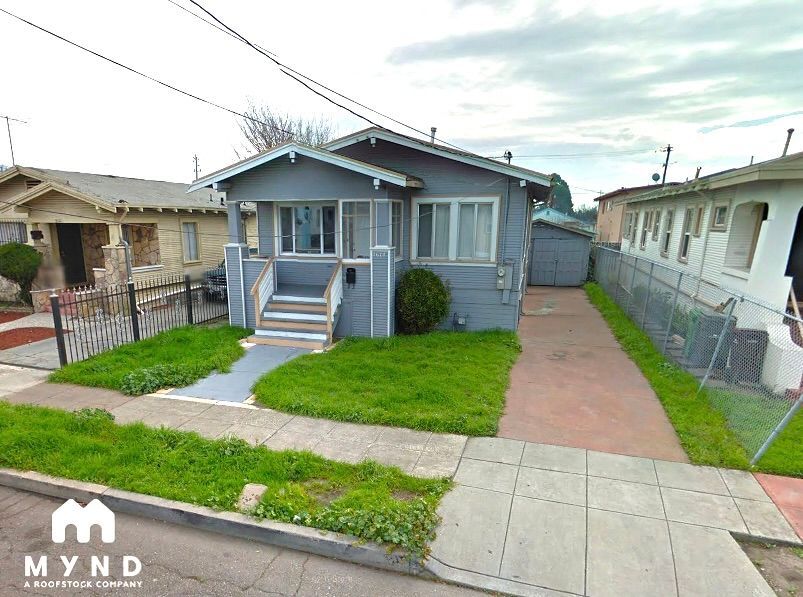 2674 68th Ave in Oakland, CA - Building Photo