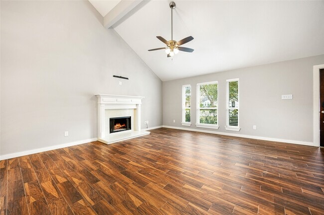 5122 Prairie Creek Dr