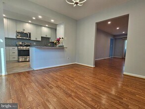 8324 Highcliffe Ct in Annandale, VA - Building Photo - Building Photo