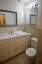 1603 N Waukegan Rd in Glenview, IL - Building Photo - Building Photo