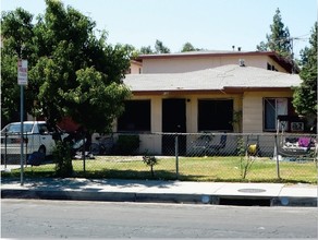 9300-9308 Rush St in South El Monte, CA - Building Photo - Building Photo