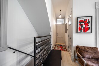 3507 W Carroll Ave, Unit #1 in Chicago, IL - Building Photo - Building Photo