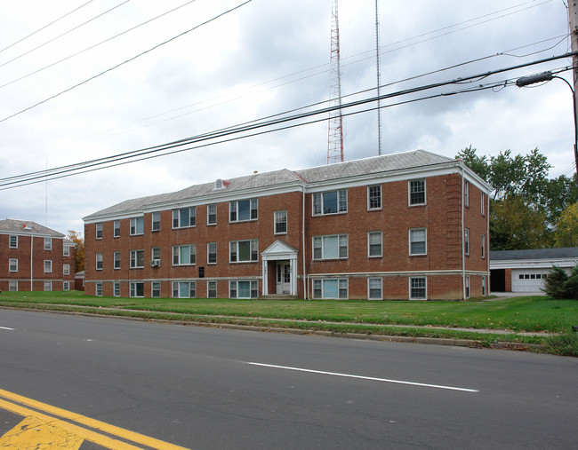 365 E Midlothian Blvd in Youngstown, OH - Building Photo - Building Photo