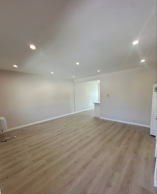 1435 E Maple St, Unit i in Glendale, CA - Building Photo - Building Photo