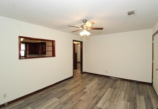 507 Geneva St in Springdale, AR - Building Photo - Building Photo